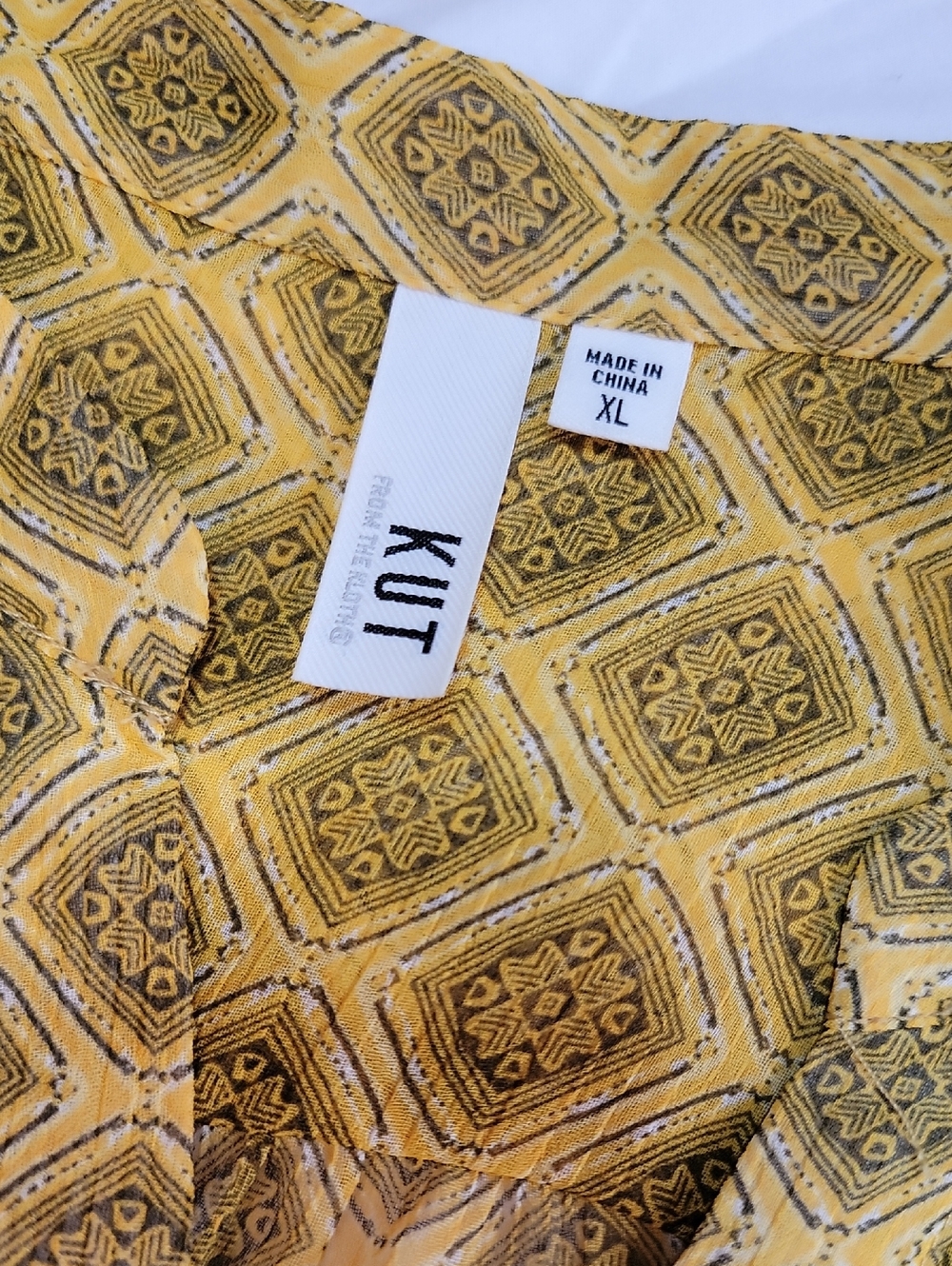 KUT From The Kloth Marigold Blouse - Picture 10 of 10